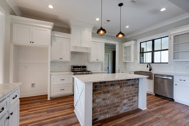Remodel Trends: Barn Doors & Boffo Kitchen Islands