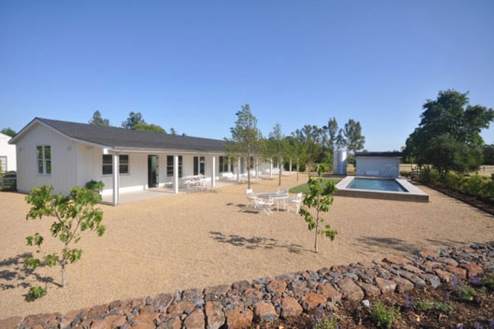 Why 1950s' Style Ranch Houses Are All The Rage Again