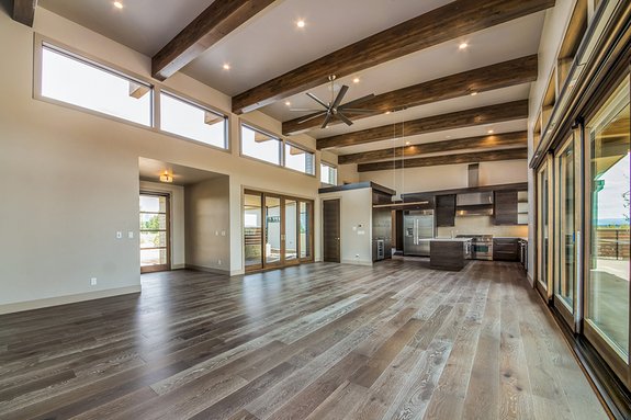 Featured image of post Open Floor Plan Small Houses With Vaulted Ceilings / A tiny kitchen feels much more expansive with one less wall;