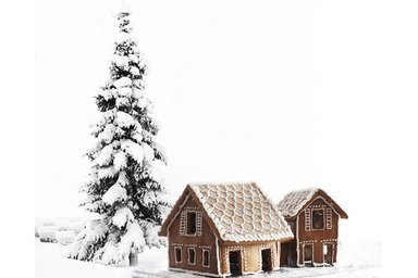 A Gingerbread Beach House You Can Build!