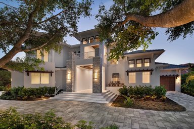 Upscale and Stylish: Luxury Home Plans we Love