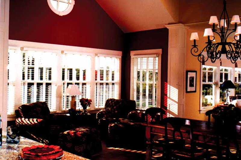 Dream House Plan - Interior - Dining Room 1 for Traditional House Plan #928-46 - 4 bed, 3.5 bath