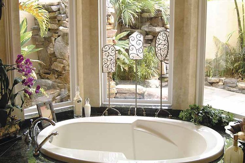Home Plan - Interior - Master Bathroom for Mediterranean House Plan #930-415 - 3 bed, 3 bath