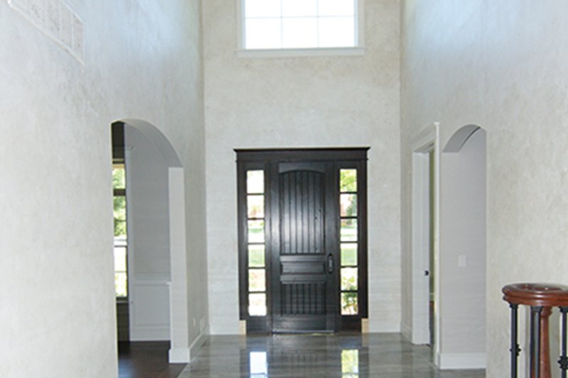 Home Plan - Interior - Entry for European House Plan #1057-2 - 4 bed, 3.5 bath