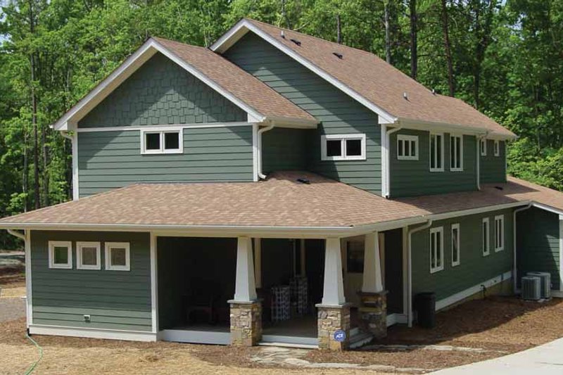 Architectural House Design - Craftsman Exterior - Front Elevation Plan #939-10
