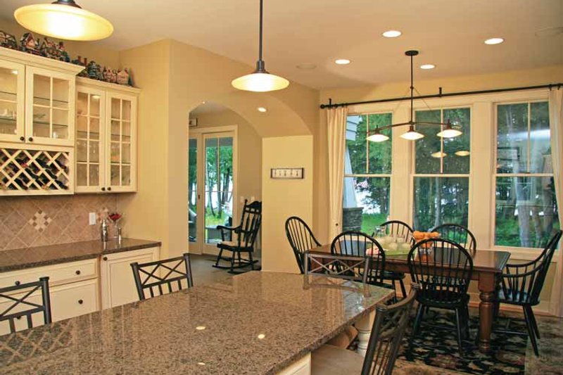 Dream House Plan - Interior - Dining Room 1 for Craftsman House Plan #928-54 - 3 bed, 3.5 bath