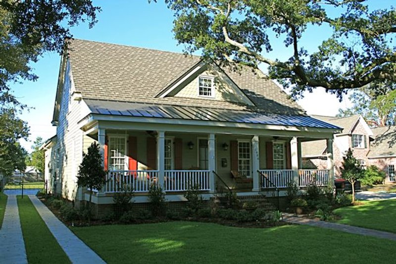 Home Plan - Exterior - Front Elevation 3 for Country House Plan #137-323 - 4 bed, 4 bath