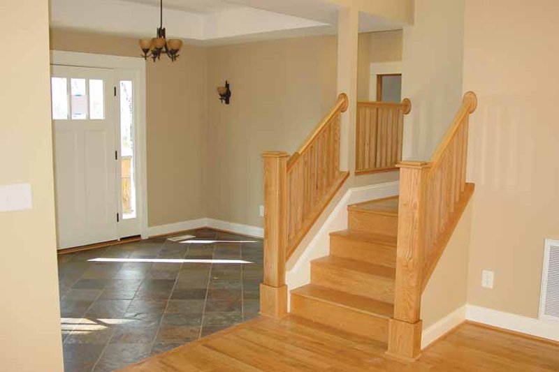 Architectural House Design - Interior - Entry 1 for Country House Plan #939-4 - 3 bed, 2.5 bath