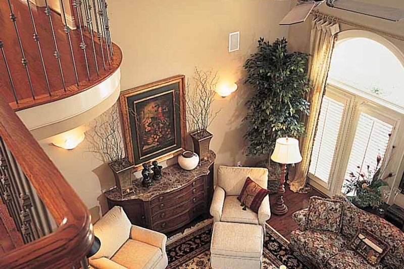 House Plan Design - Interior - Family Room for Mediterranean House Plan #952-178 - 4 bed, 3.5 bath