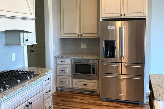 Interior - Kitchen 1 for Country House Plan #437-81 - 4 bed, 4.5 bath