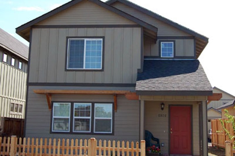Architectural House Design - Exterior - Front Elevation 4 for Traditional House Plan #895-77 - 3 bed, 2.5 bath