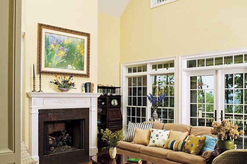 Home Plan - Interior - Family Room for Country House Plan #929-441 - 4 bed, 3.5 bath