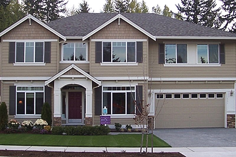 Architectural House Design - Craftsman Exterior - Front Elevation Plan #951-1