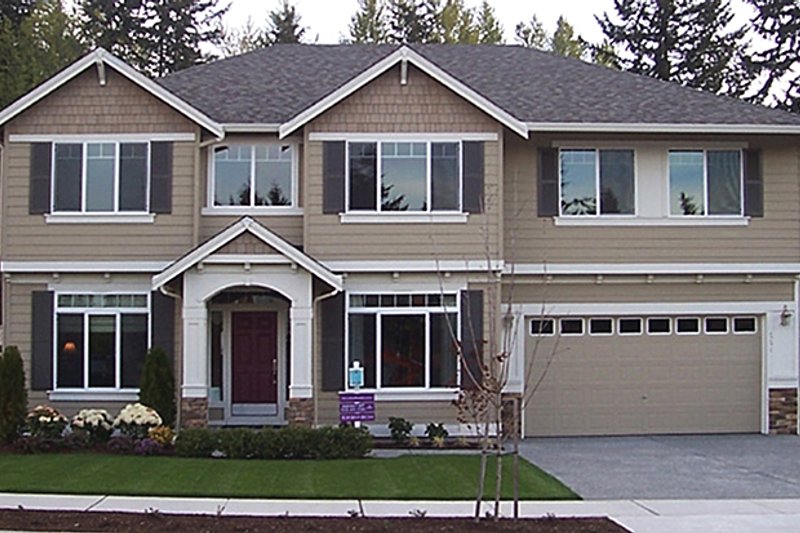 Home Plan - Craftsman Exterior - Front Elevation Plan #951-1