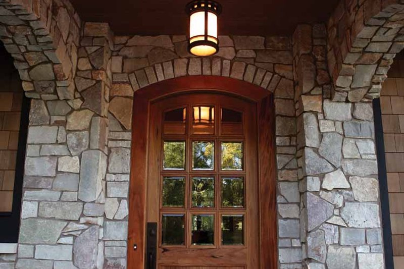 House Design - Interior - Entry for Craftsman House Plan #928-32 - 4 bed, 3.5 bath