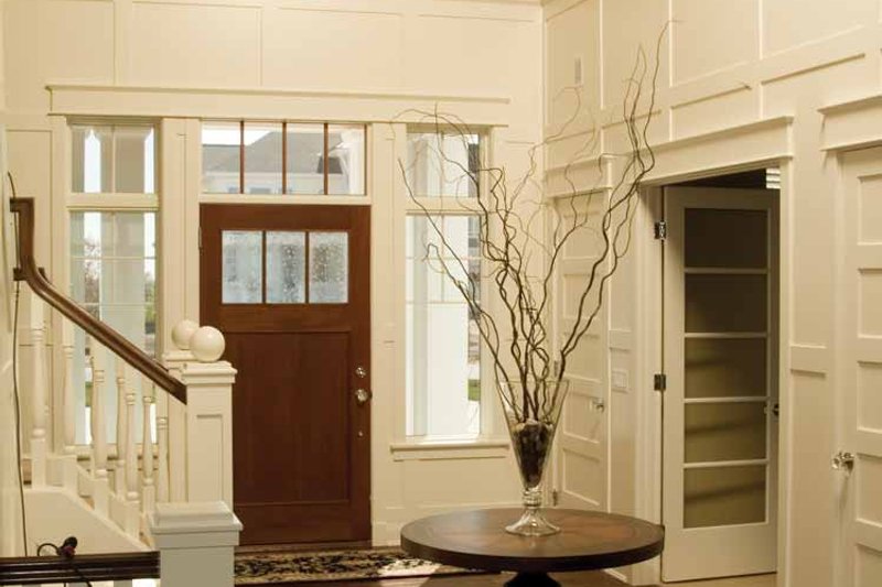 Home Plan - Interior - Entry for Craftsman House Plan #928-59 - 3 bed, 2.5 bath