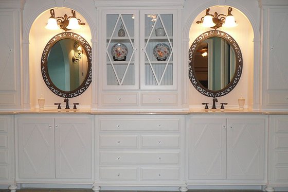 Interior - Master Bathroom 1 for Country House Plan #927-415 - 4 bed, 3.5 bath