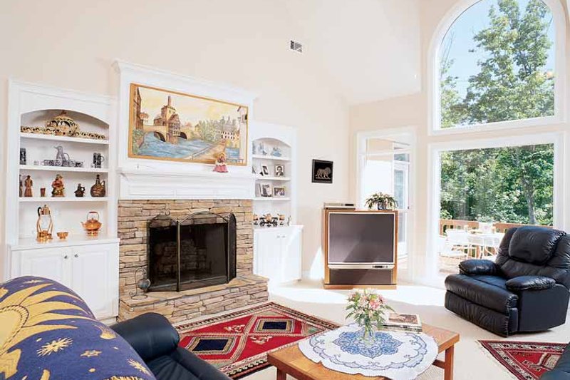Home Plan - Interior - Family Room for Country House Plan #927-67 - 3 bed, 2.5 bath