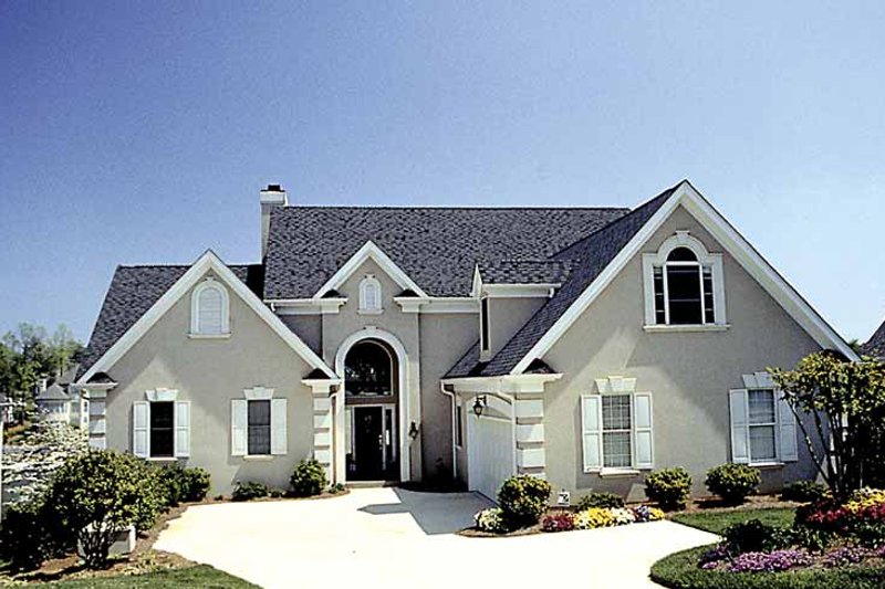 Architectural House Design - Traditional Exterior - Front Elevation Plan #453-546
