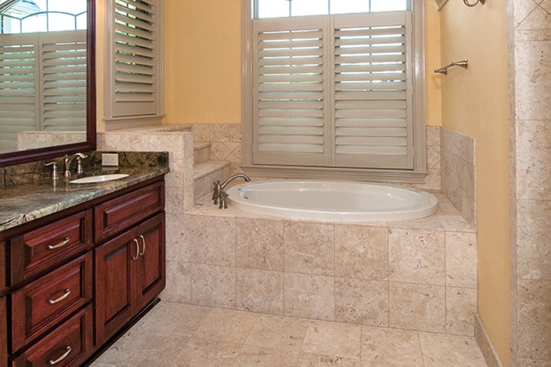Home Plan - Interior - Master Bathroom for Traditional House Plan #929-874 - 4 bed, 3 bath