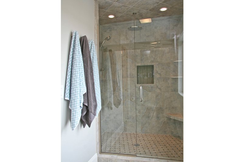 Home Plan - Interior - Master Bathroom 1 for Country House Plan #928-250 - 4 bed, 3.5 bath
