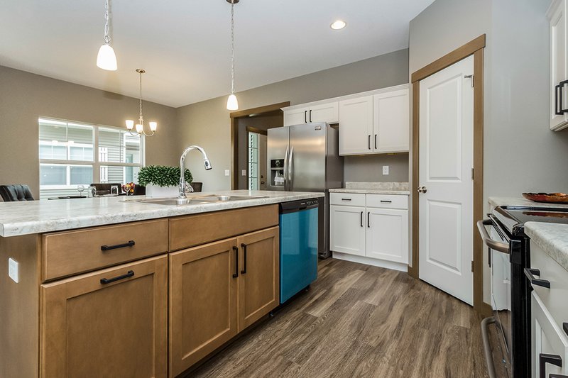Dream House Plan - Interior - Kitchen 1 for Traditional House Plan #70-1474 - 6 bed, 4 bath