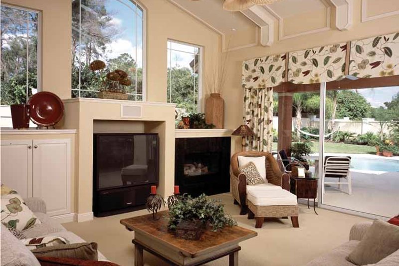 Dream House Plan - Interior - Family Room 1 for Mediterranean House Plan #417-746 - 3 bed, 4 bath
