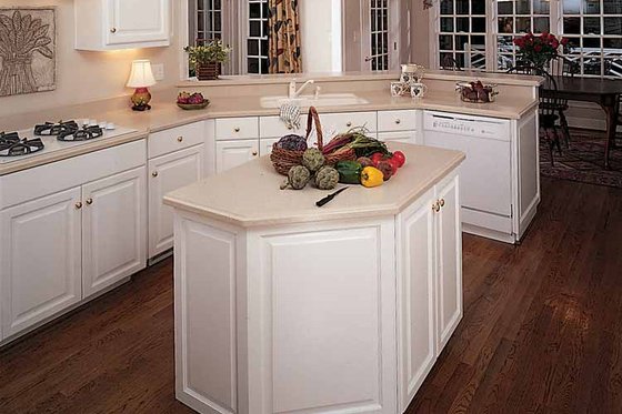 Interior - Kitchen for Traditional House Plan #929-177 - 4 bed, 2.5 bath