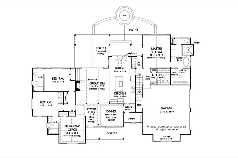 House Plan Design - Floor Plan - Main Floor for Farmhouse House Plan #929-1156 - 4 bed, 3.5 bath