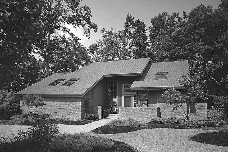 Dream House Plan - Exterior - Front Elevation 5 for Contemporary House Plan #72-636 - 3 bed, 2.5 bath