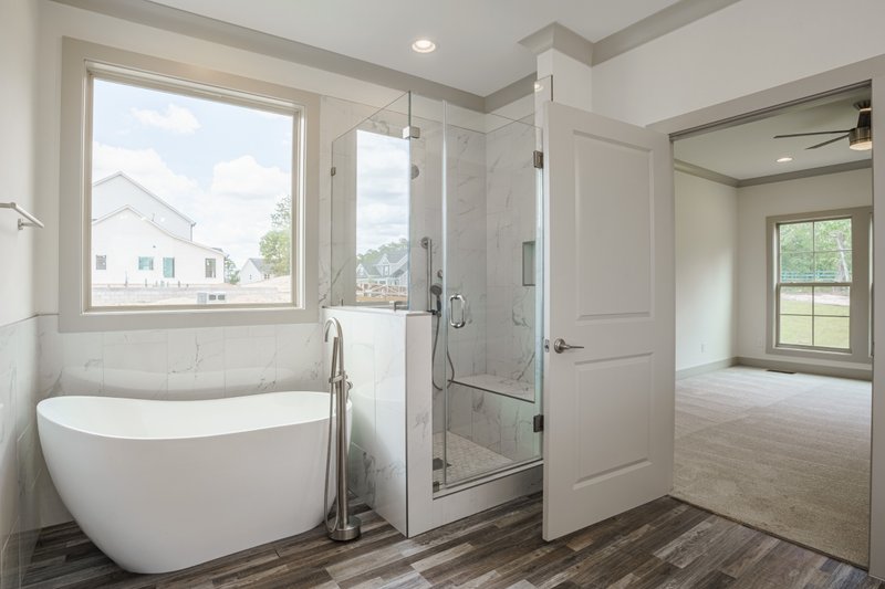 Home Plan - Interior - Master Bathroom 1 for Traditional House Plan #54-582 - 4 bed, 3 bath