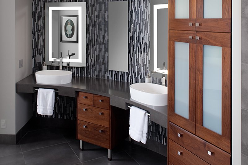 Architectural House Design - Interior - Master Bathroom for Contemporary House Plan #928-255 - 4 bed, 4.5 bath