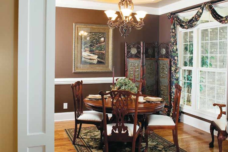 House Blueprint - Interior - Dining Room for Traditional House Plan #927-862 - 4 bed, 3.5 bath