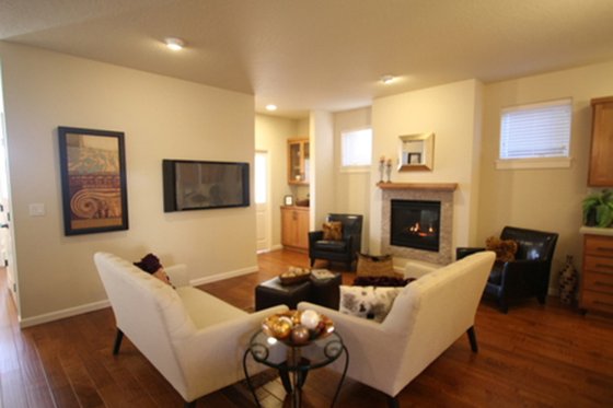 Photo 3 for European House Plan #124-876 - 3 bed, 2.5 bath