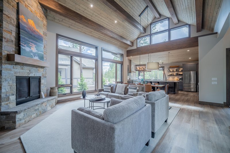 House Blueprint - Interior - Family Room for Contemporary House Plan #892-43 - 4 bed, 4.5 bath