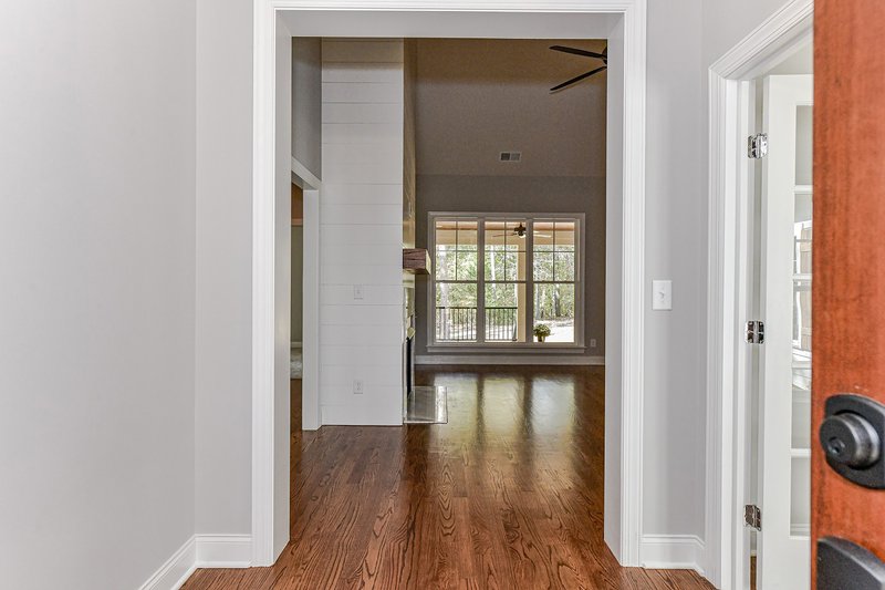 Dream House Plan - Interior - Entry 1 for Craftsman House Plan #430-140 - 3 bed, 2.5 bath
