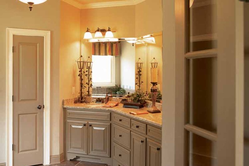 Architectural House Design - Interior - Bathroom for Country House Plan #927-287 - 3 bed, 2.5 bath
