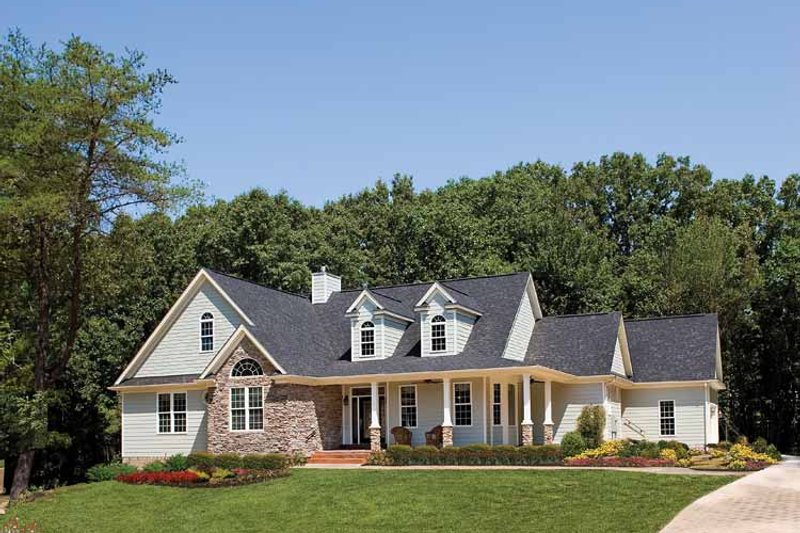 Country Style House Plan 3 Beds 2 5 Baths 2078 Sq Ft Plan 929 425 Homeplans Com