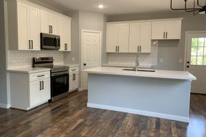 Interior - Kitchen for Craftsman House Plan #437-99 - 3 bed, 2 bath