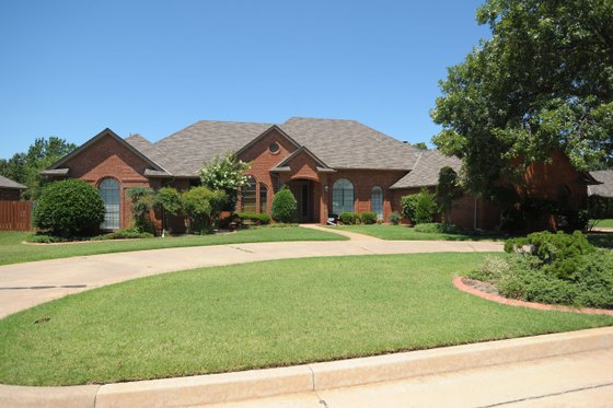 Exterior - Front Elevation for Traditional House Plan #65-202 - 4 bed, 3.5 bath