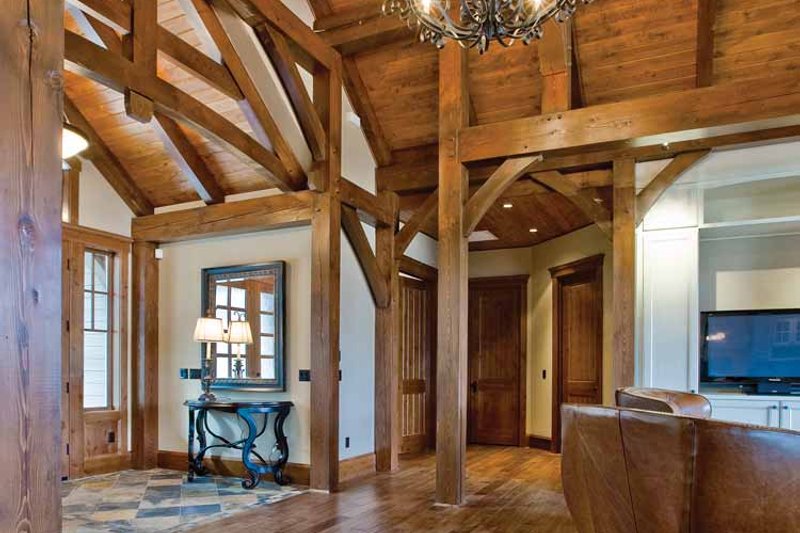 House Plan Design - Interior - Entry 1 for Craftsman House Plan #132-561 - 5 bed, 4 bath