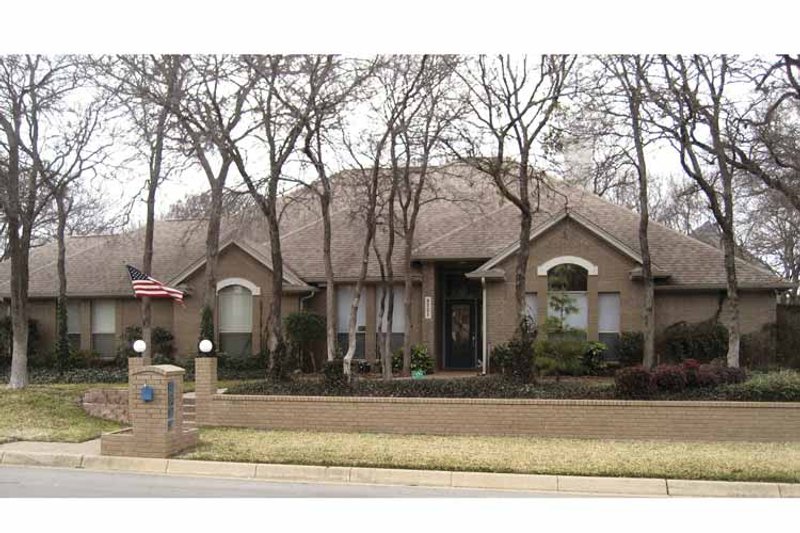 Dream House Plan - Exterior - Front Elevation 3 for Traditional House Plan #84-774 - 3 bed, 2 bath