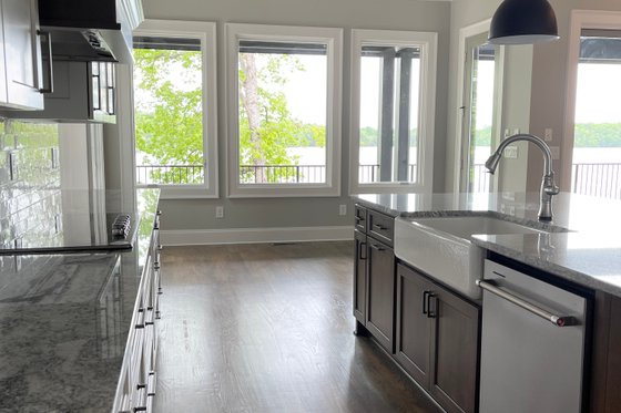 Interior - Dining Room for Craftsman House Plan #437-124 - 3 bed, 3.5 bath