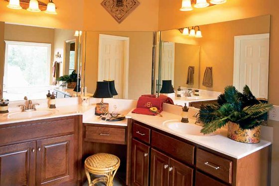 Interior - Master Bathroom for Colonial House Plan #927-872 - 3 bed, 2.5 bath