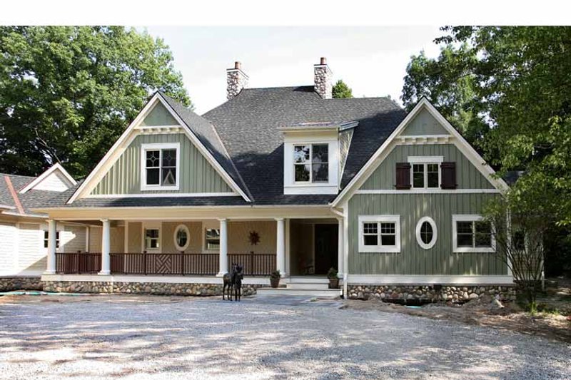 House Design - Exterior - Front Elevation 4 for Traditional House Plan #928-33 - 5 bed, 4.5 bath