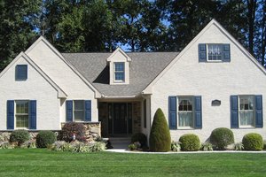 Ranch Exterior - Front Elevation Plan #1053-11