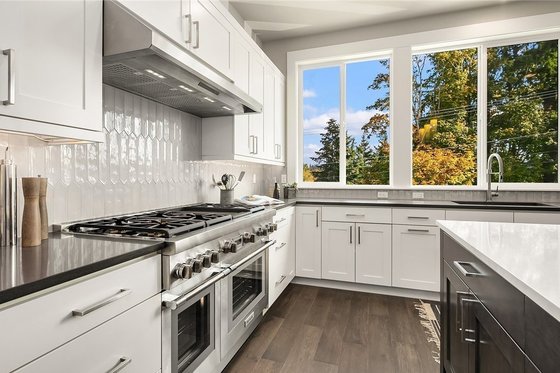 Interior - Kitchen for Contemporary House Plan #1066-62 - 4 bed, 3.5 bath