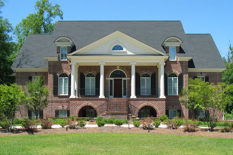 Home Plan - Classical Exterior - Front Elevation Plan #1054-81