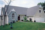 Traditional Style House Plan - 3 Beds 2.5 Baths 2357 Sq/Ft Plan #312-491 
