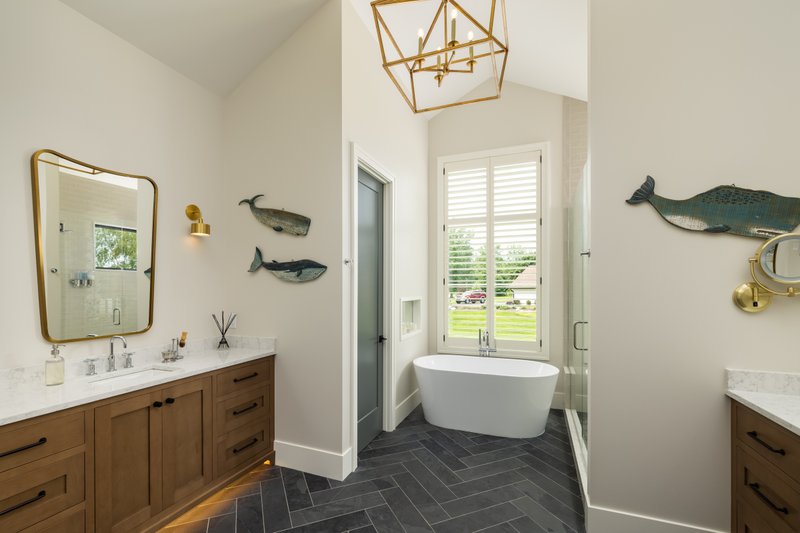 House Plan Design - Interior - Master Bathroom for Farmhouse House Plan #928-369 - 5 bed, 3.5 bath
